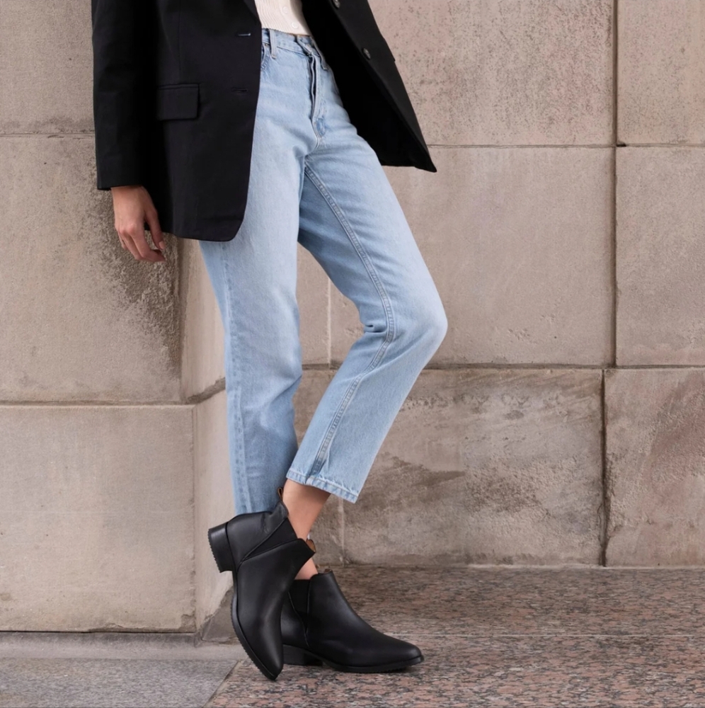 Nisolo | Eva Everyday Chelsea Boot in Black Size 8